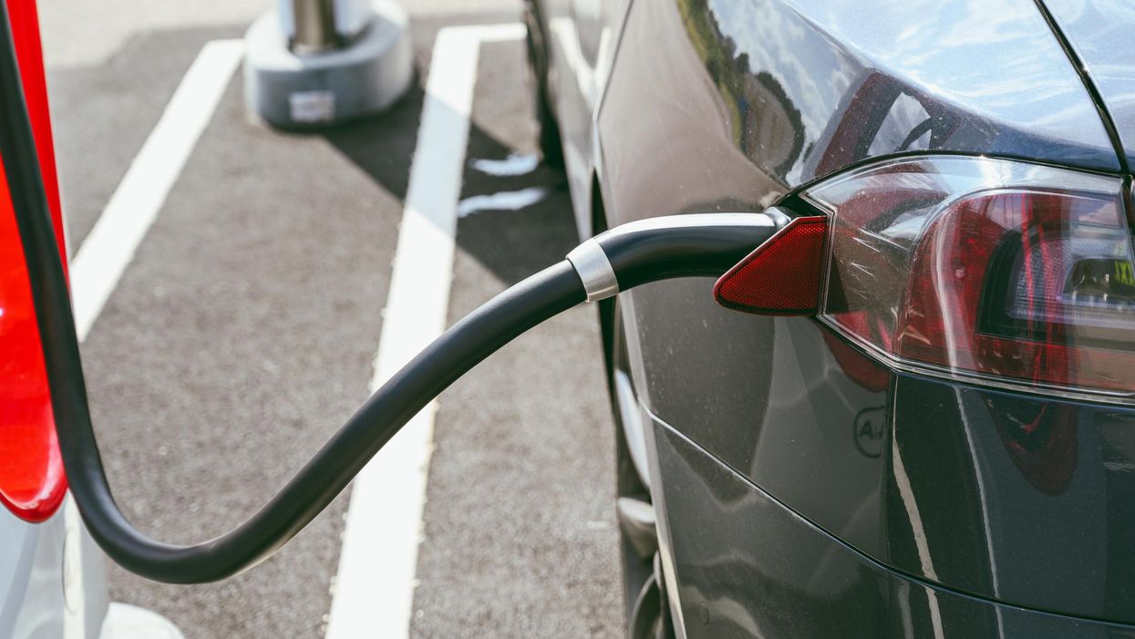 So Many Electric Car Chargers Are Going To Pop Up Throughout Ontario Highways This Summer