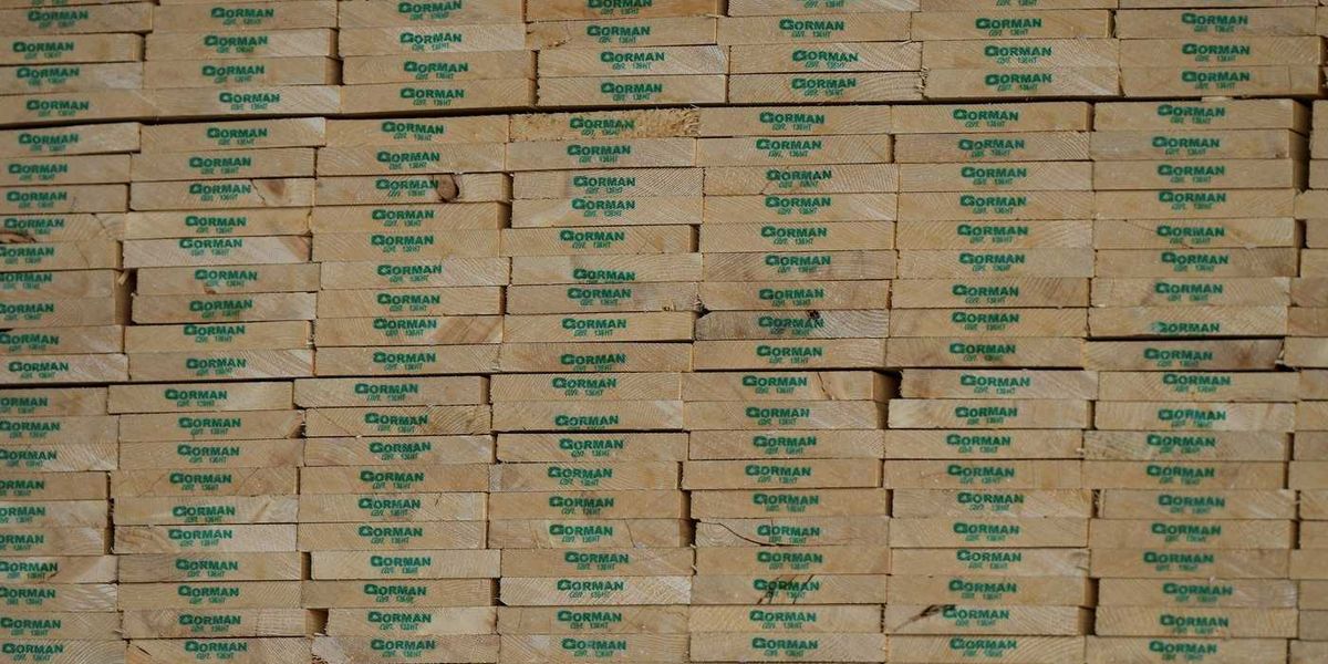 Softwood dispute hurts Americans too: B.C. premier Softwood dispute hurts Americans too: B.C. premier