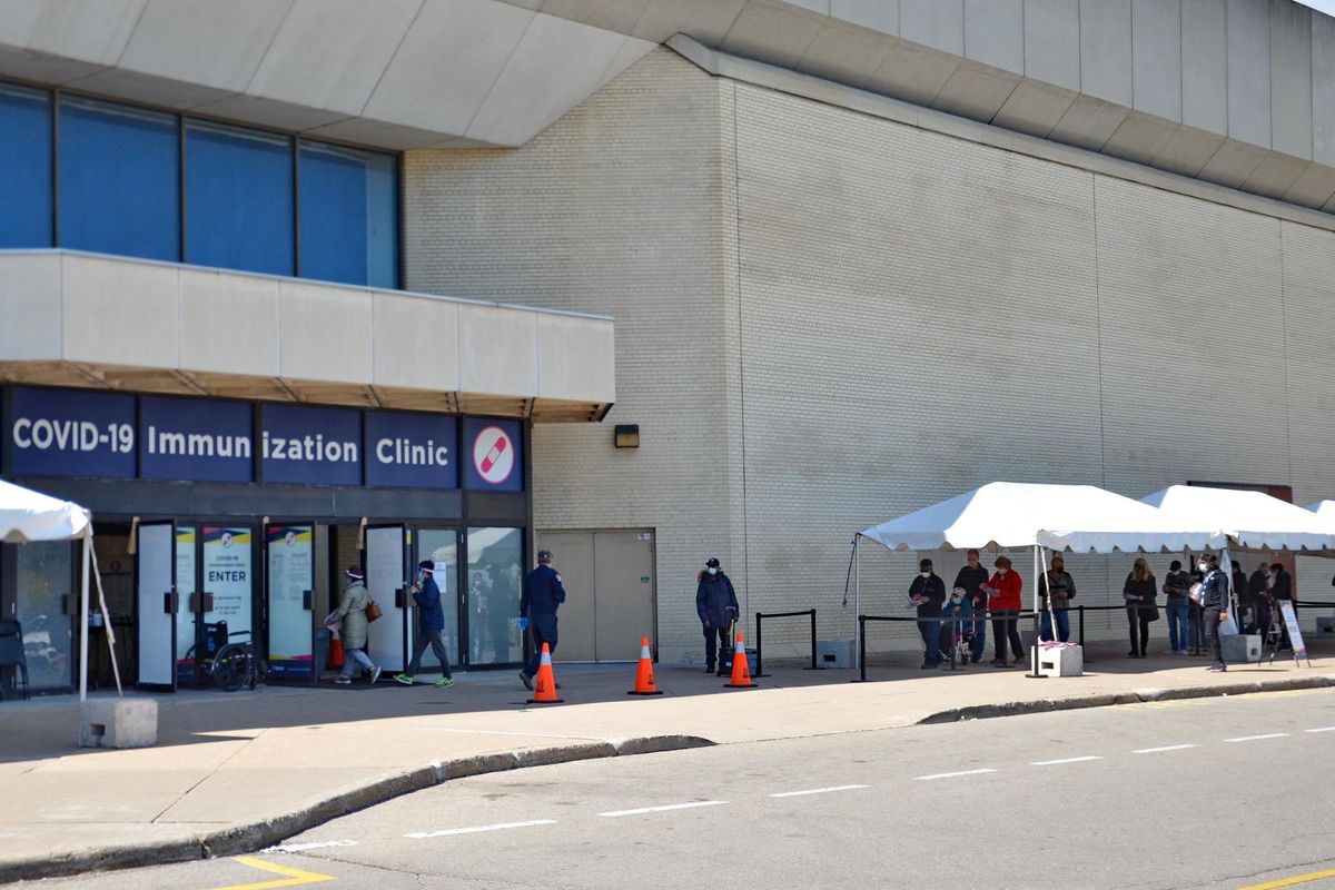 Some Unvaccinated Torontonians Would Get Vaxxed For Money Or A Paid Day Off