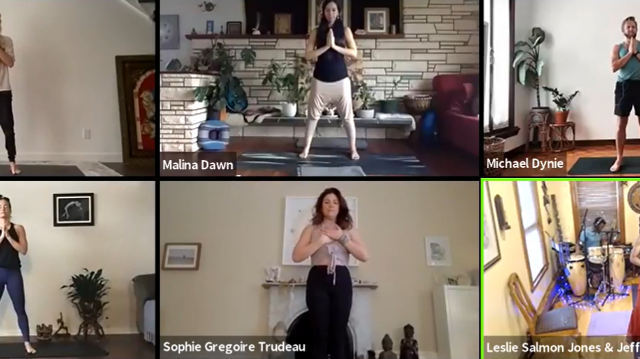 Sophie Grégoire Trudeau Did A Yoga Class On Facebook Live & You Can Try It Out