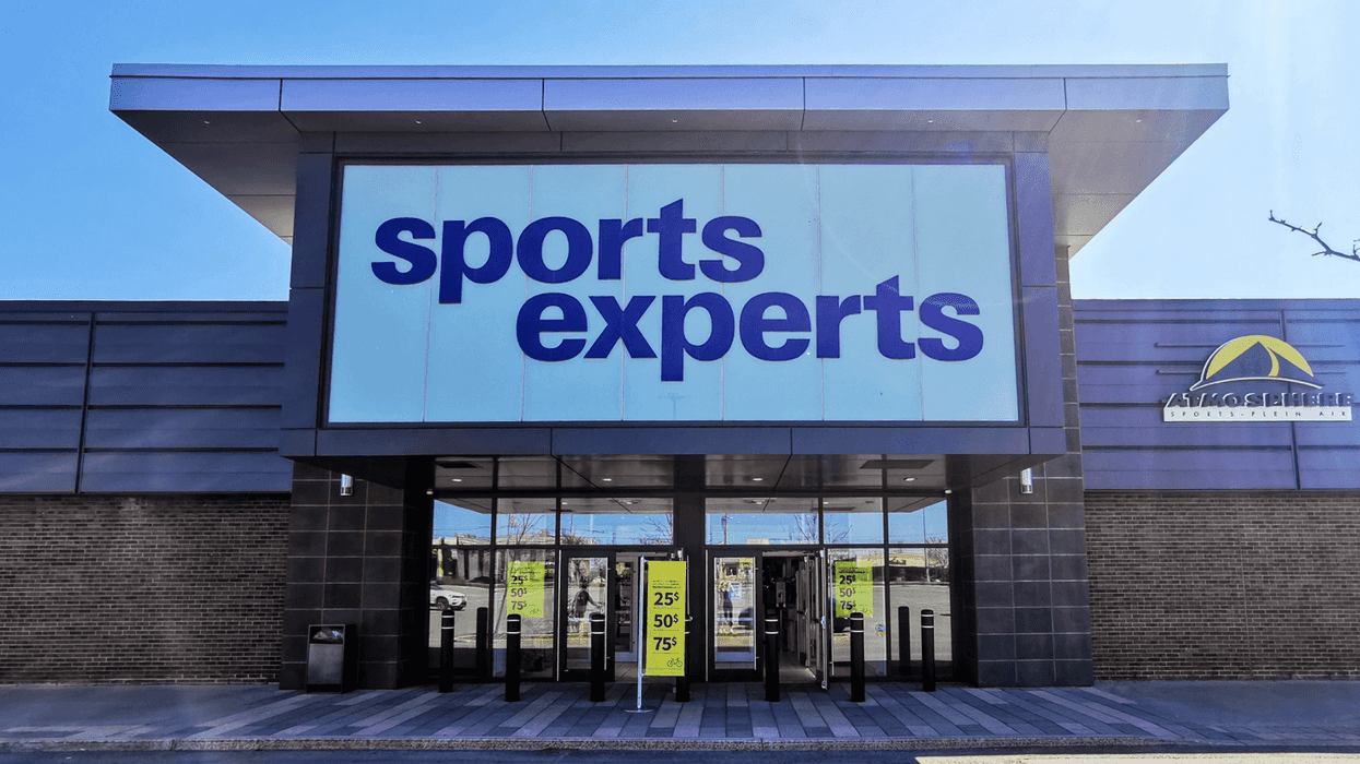 Sports Experts fait une méga vente allant jusqu'à 50% de rabais sur les vêtements