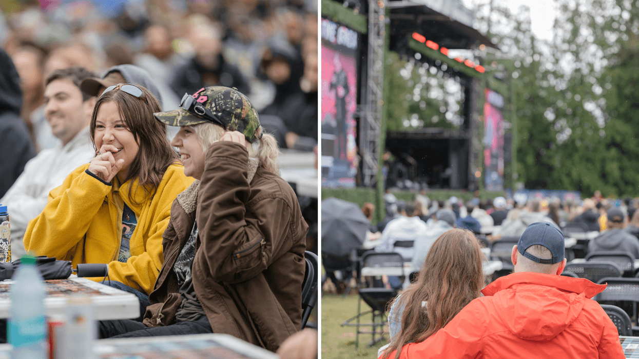 Stanley Park comedy crowd