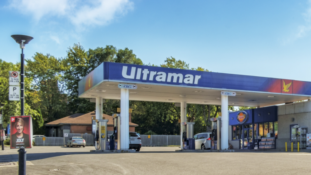 Station essence Ultramar à Montréal.