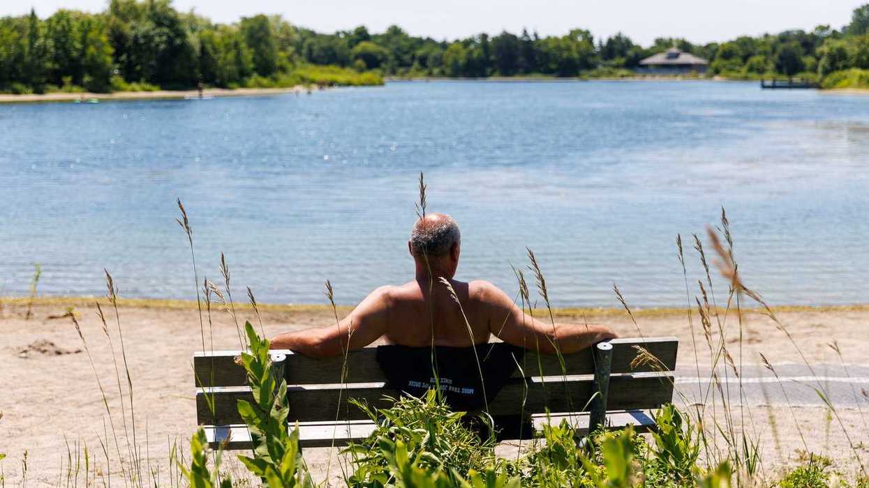 Stifling heat and humidity grip Central Canada