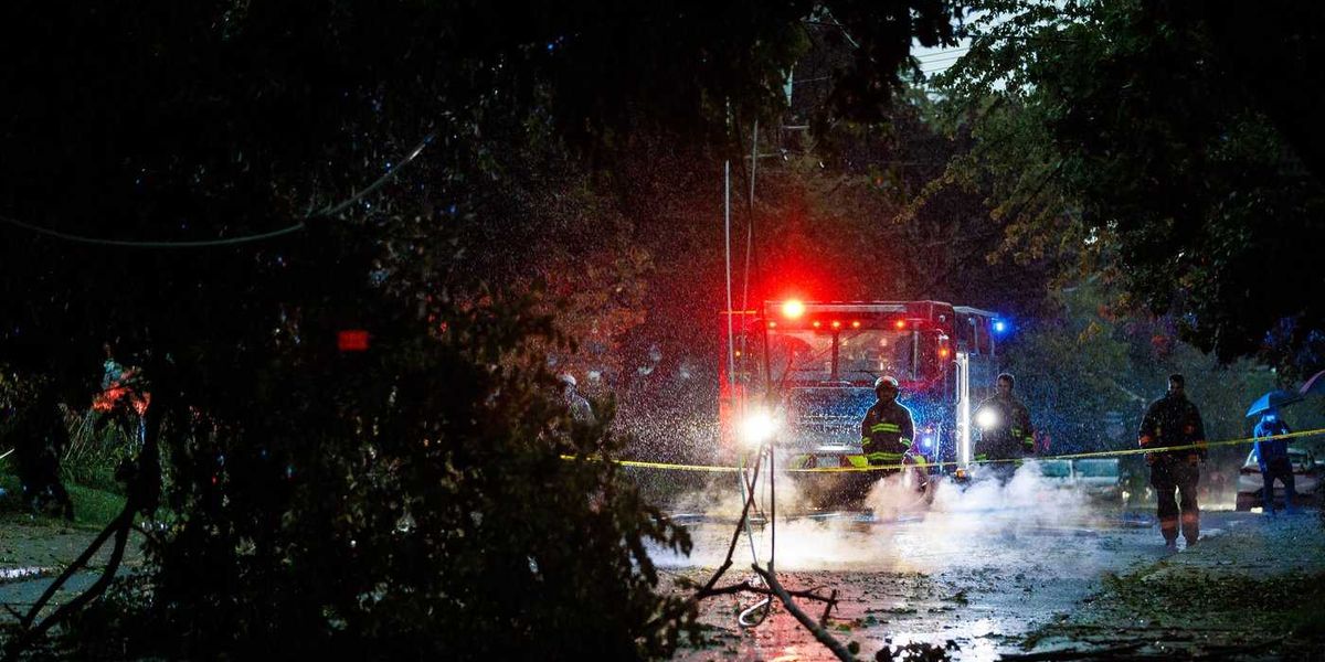 Damaging storms blast southern Ontario causing flooding, power outages in Toronto Damaging storms blast southern Ontario causing flooding, power outages in Toronto