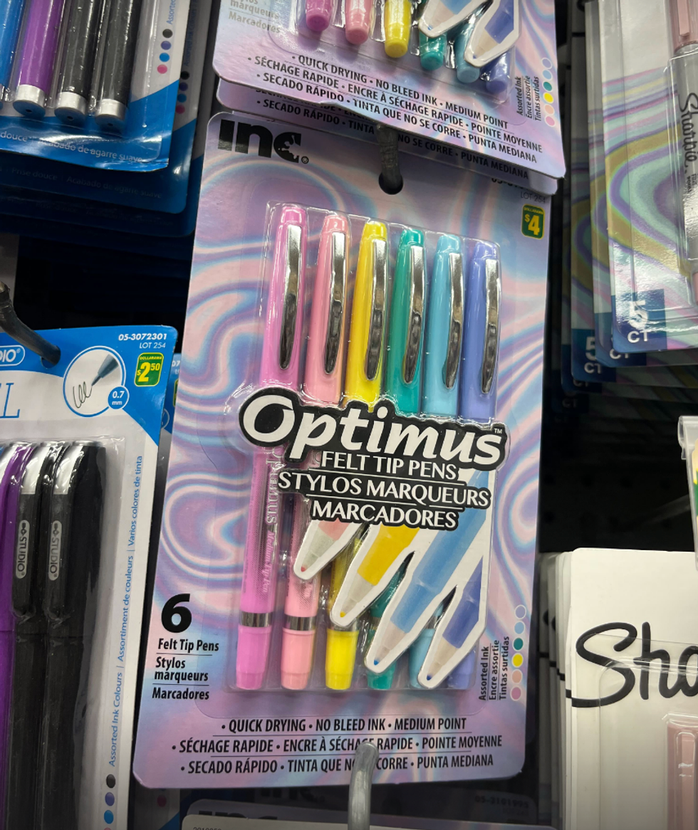 Stylos marqueurs qui imitent les Paper Mate Flair de couleurs pastels.