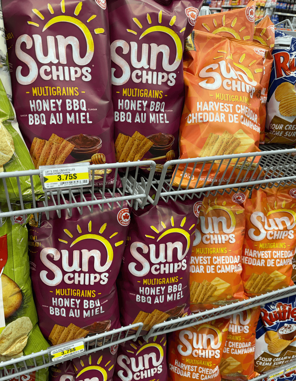 Sun Chips vari\u00e9s sur les tablettes du Dollarama.