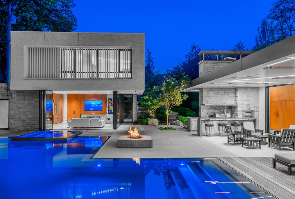 Swimming pool in the home.