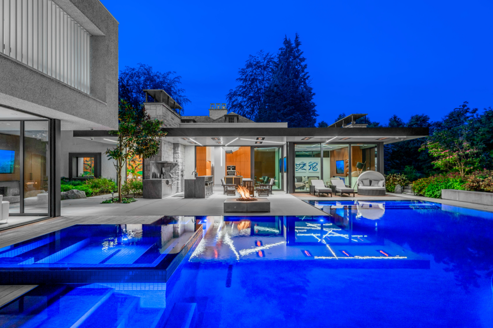 Swimming pool in the home.