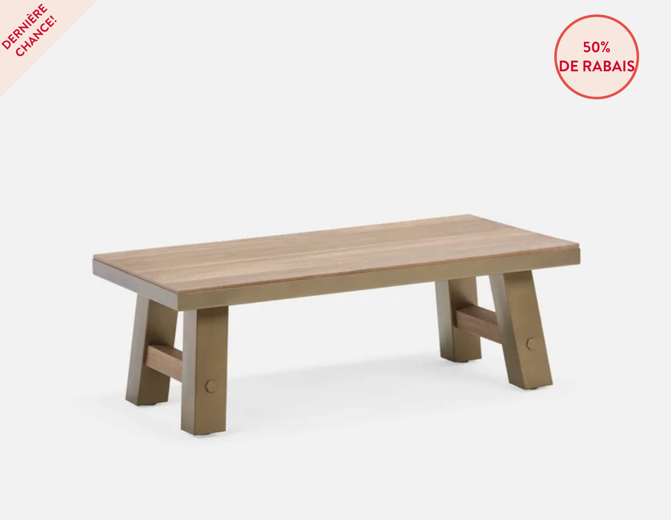 Table basse au Structube.