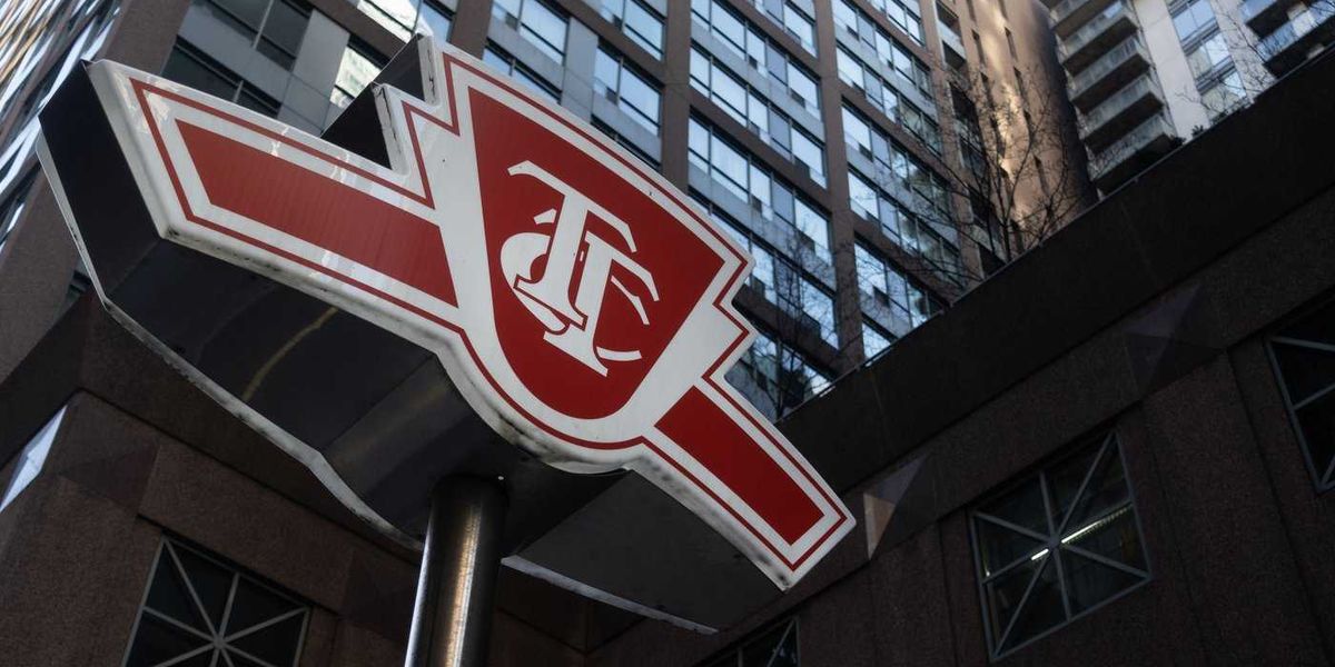 Talks between TTC and CUPE Local 2 continue past deadline Talks between TTC and CUPE Local 2 continue past deadline