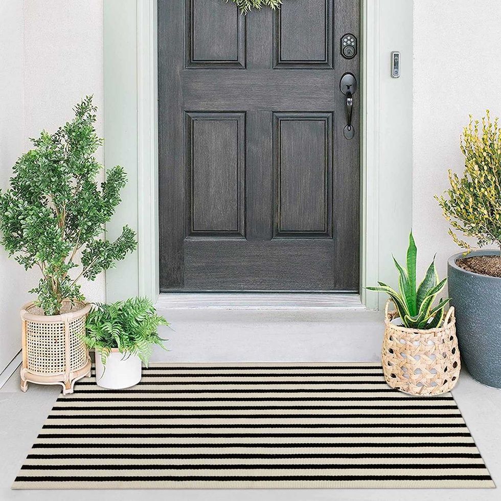Tapis de porte en coton tiss\u00e9 \u00e0 la main style fermier \u00e0 vendre sur Amazon Canada.
