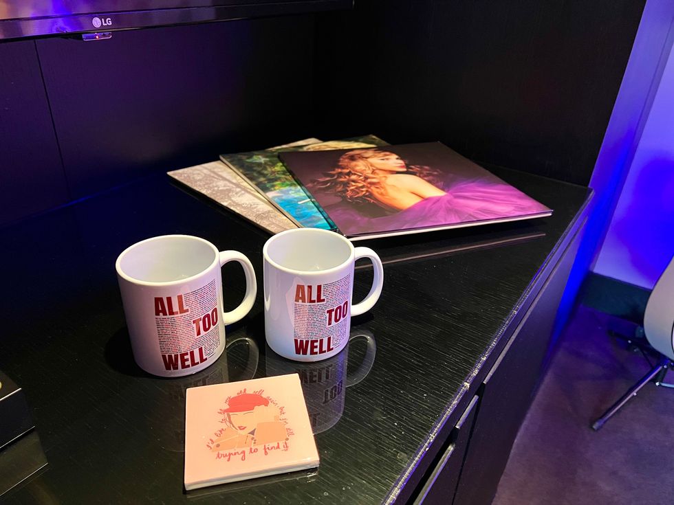 Taylor Swift mugs.