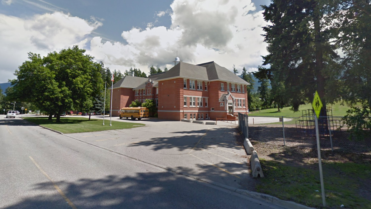 Teachers Refuse To Work At A School In BC Because So Many Students Aren't Wearing A Mask