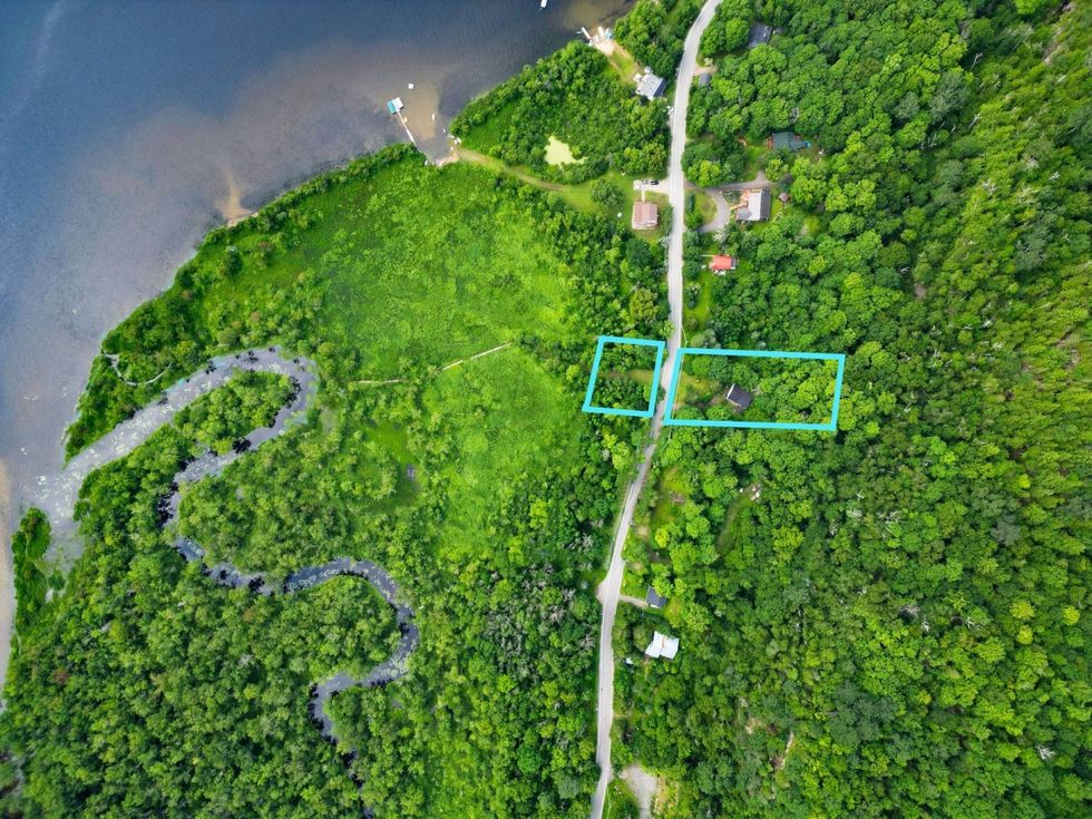 Terrain vue de haut.