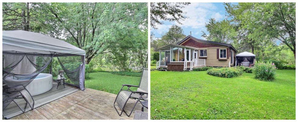 Terrasse d'un chalet \u00e0 vendre au Qu\u00e9bec. Droite : Chalet \u00e0 vendre au Qu\u00e9bec.