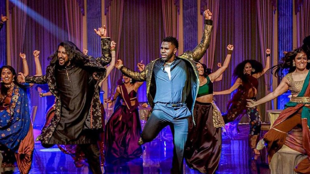 Tesher and Jason Derulo in the "Jalebi Baby" music video.