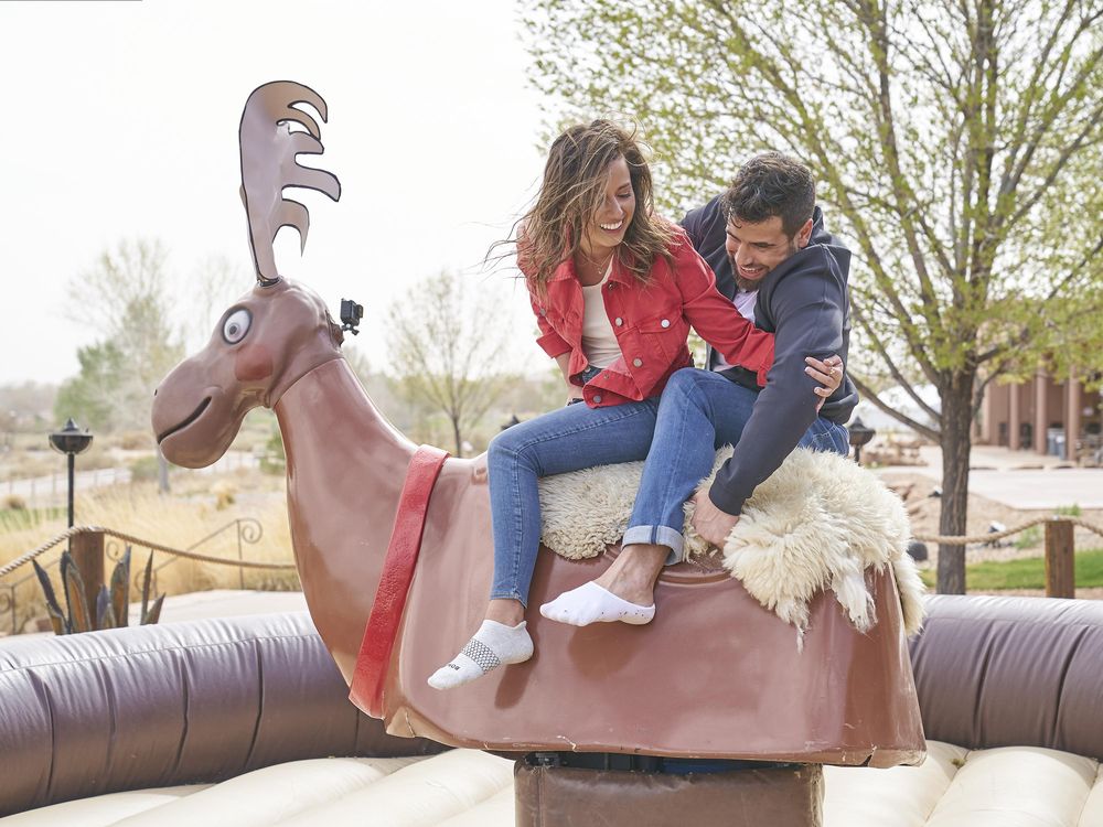 Bachelorette Katie Thurston Was Given A Canadian-Themed Sex Toy By A Hamilton Contestant's Mom - Narcity Bachelorette Katie Thurston Was Given A Canadian-Themed Sex Toy By A Hamilton Contestant's Mom - Narcity