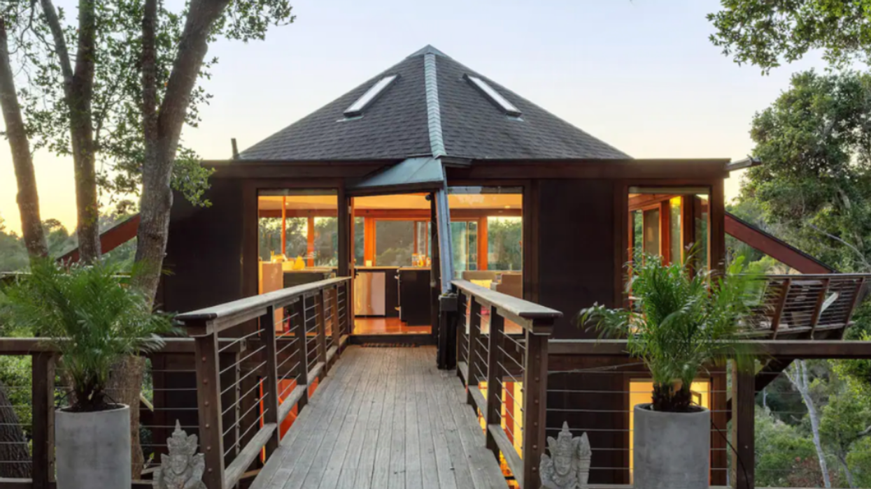 The California Treehouse Airbnb exterior.