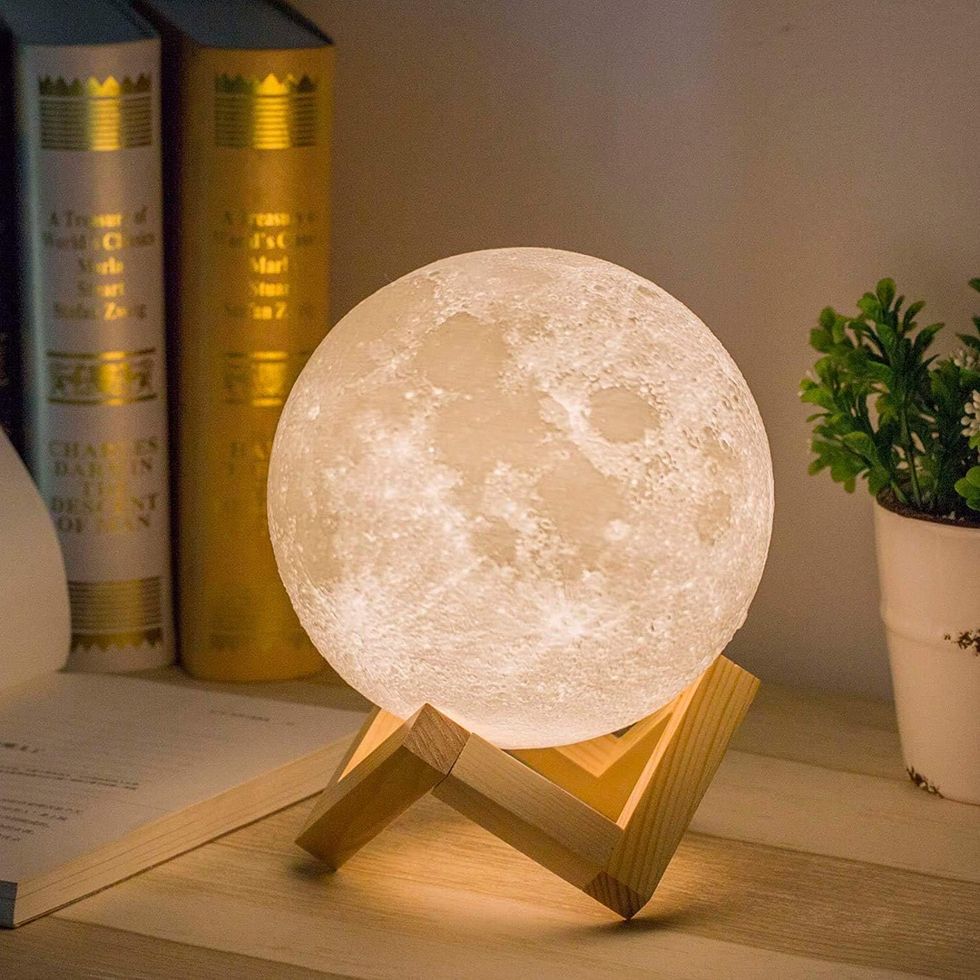 The Mydethun Moon Lamp.