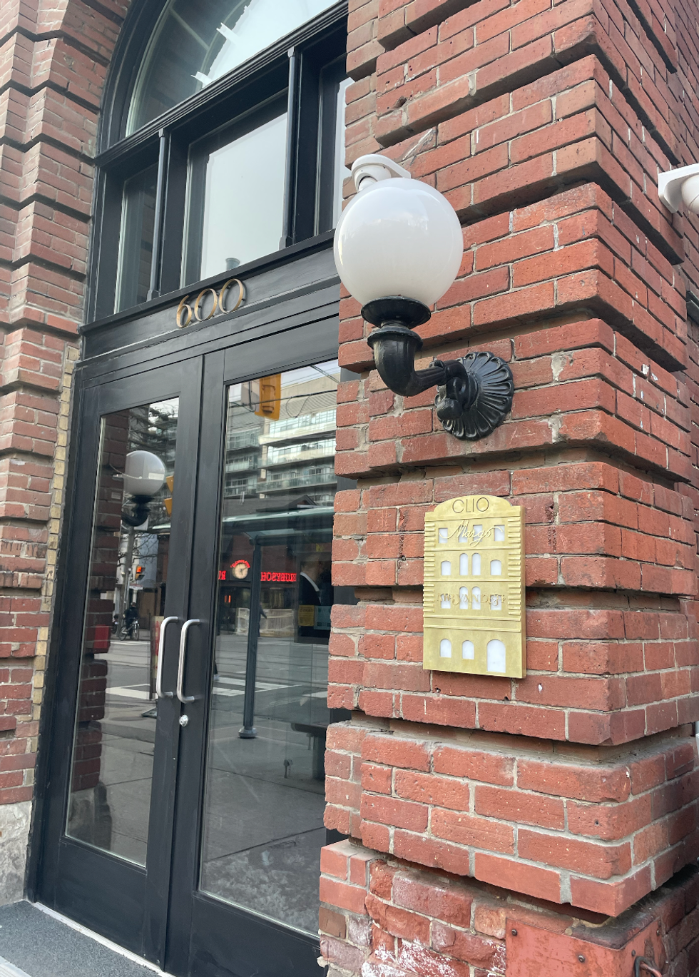 The outside of Clio.