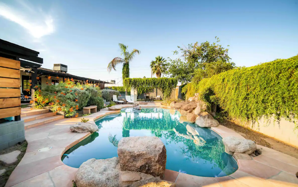 4 Affordable Airbnbs In Phoenix That Have Pools & You Can Rent Them