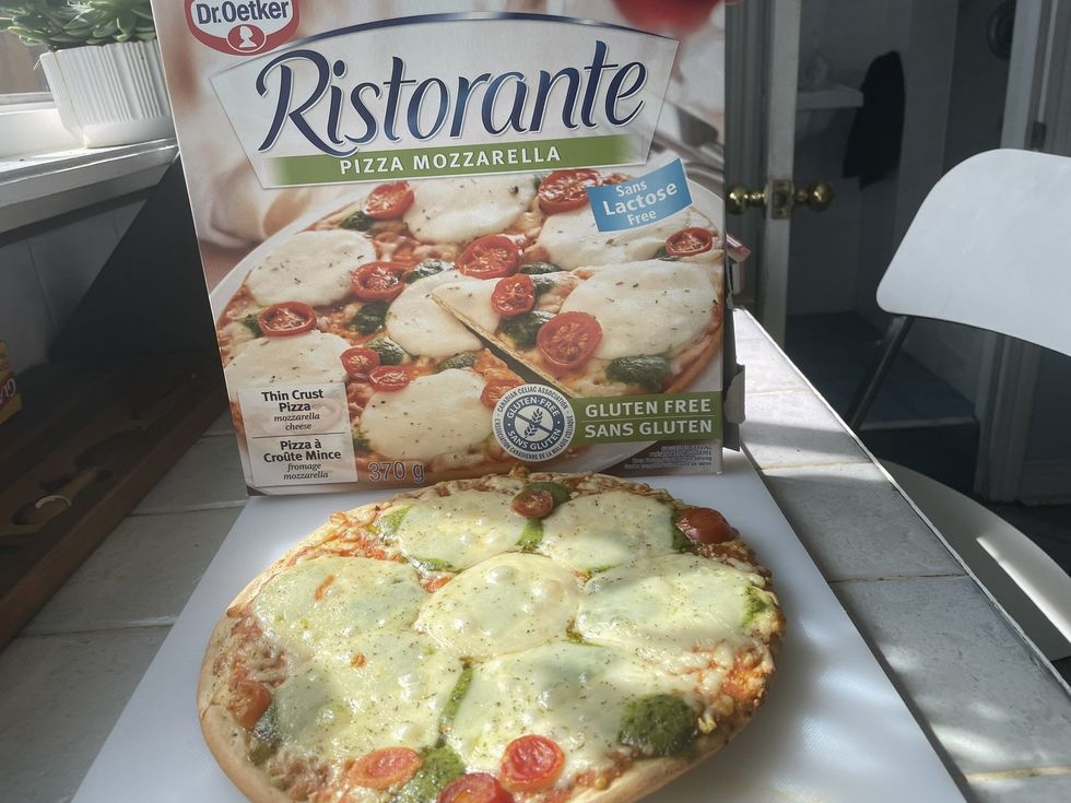 The Ristorante Pizza Mozzarella.