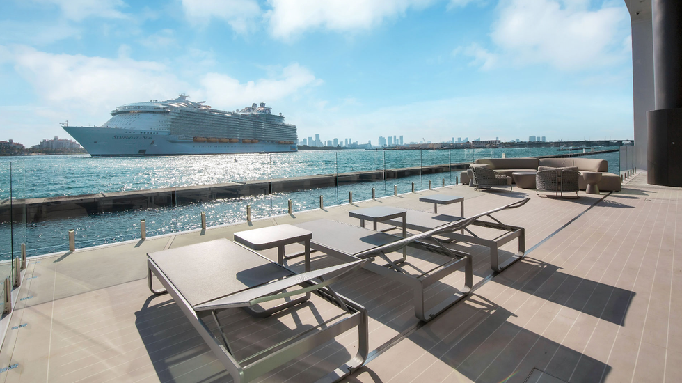 The Sliding Deck on the floating villa, Arkup 75.