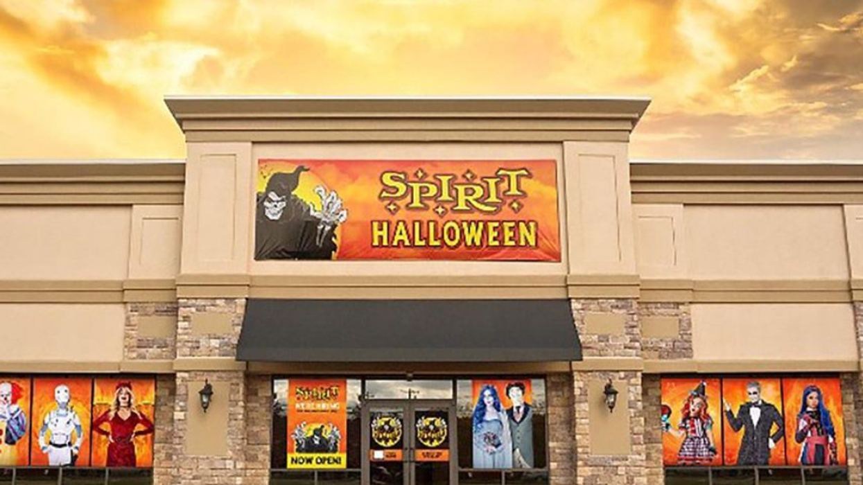 The storefront of a Spirit Halloween store.