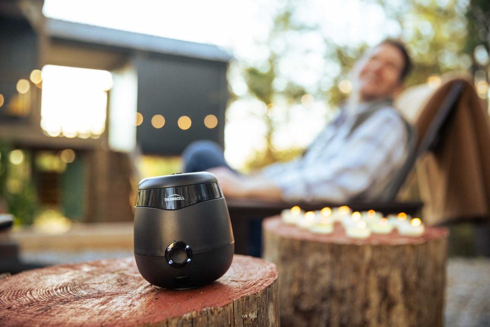 Thermacell E-ZoneGuard Patio Rechargeable Mosquito Repeller