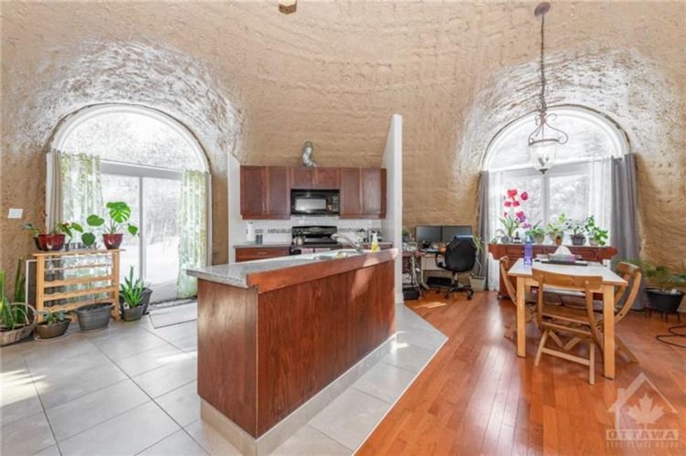 This $450K House In Ontario Looks Like A Hobbit Hole & Is Worthy Of Bilbo Baggins