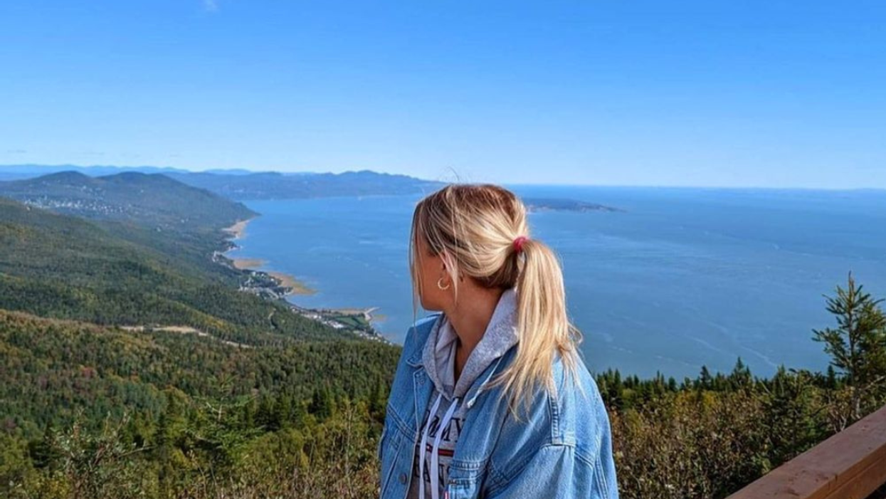 This Canadian Vacay Spot Was Formed By A Meteorite Impact & It’s A Total Hidden Gem