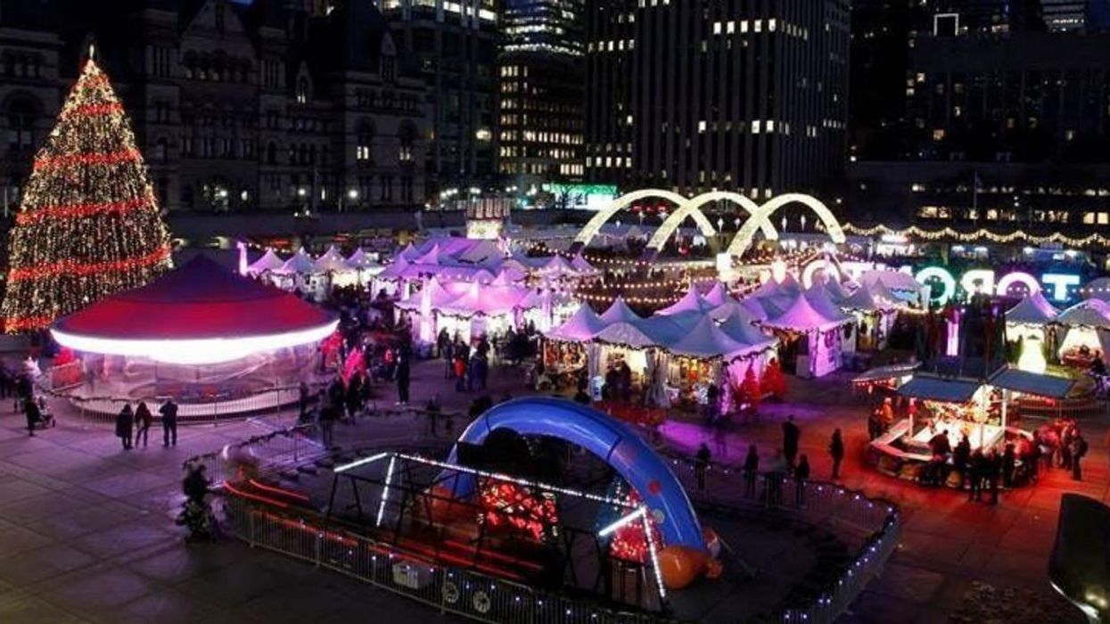This Christmas Event Near Toronto Has A Walk-Thru Light Show & A Market With Mulled Wine