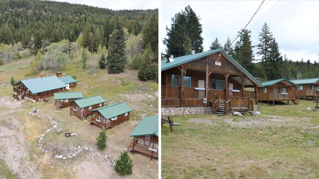 This House In BC Comes With 4 Cabins & It's Still Cheaper Than Buying A Condo In Vancouver