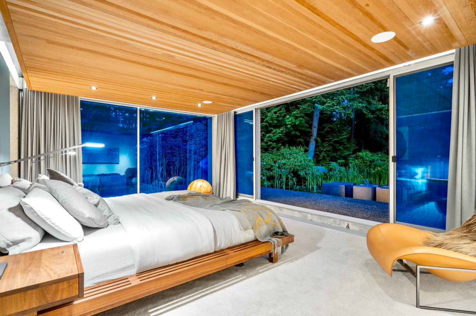This Jaw-Dropping Home For Sale In West Vancouver Is Famous For Good Reason (PHOTOS)