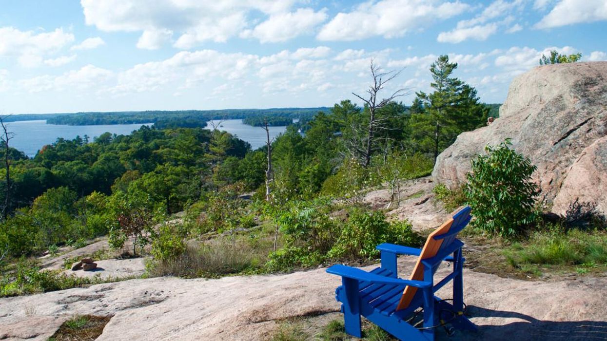 This Ontario Map Takes You To 10 Hidden Muskoka Chairs Where You Can Soak Up All The Views