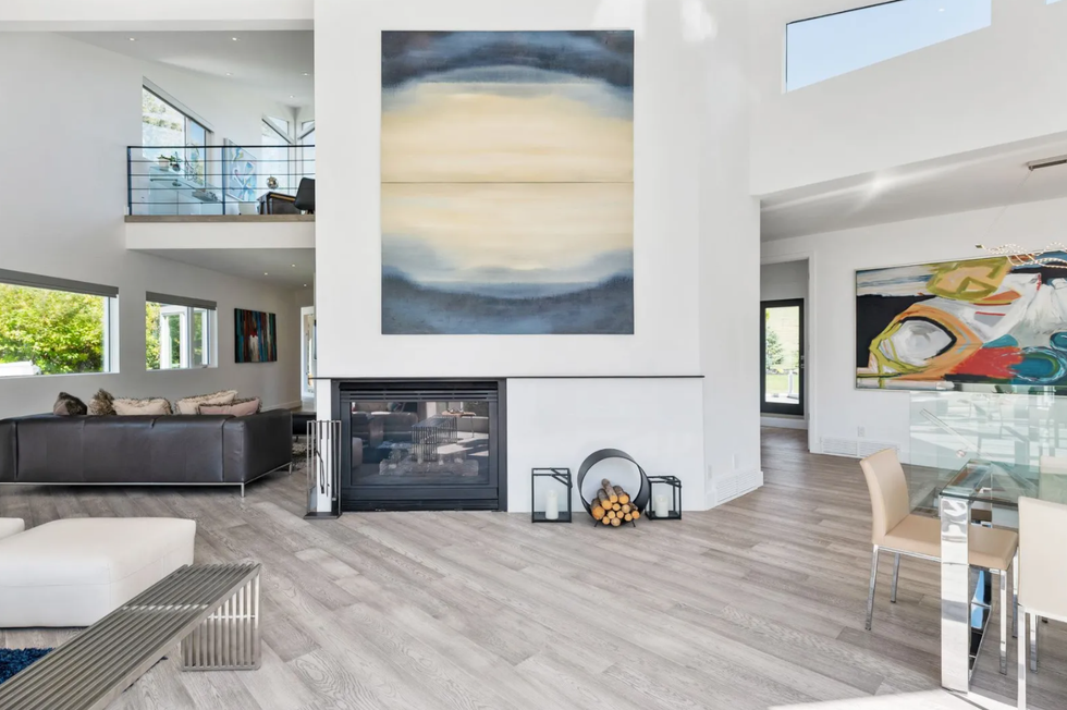 This Stunning Home Is For Sale In Alberta & It's Like Living In A Huge Grand Piano