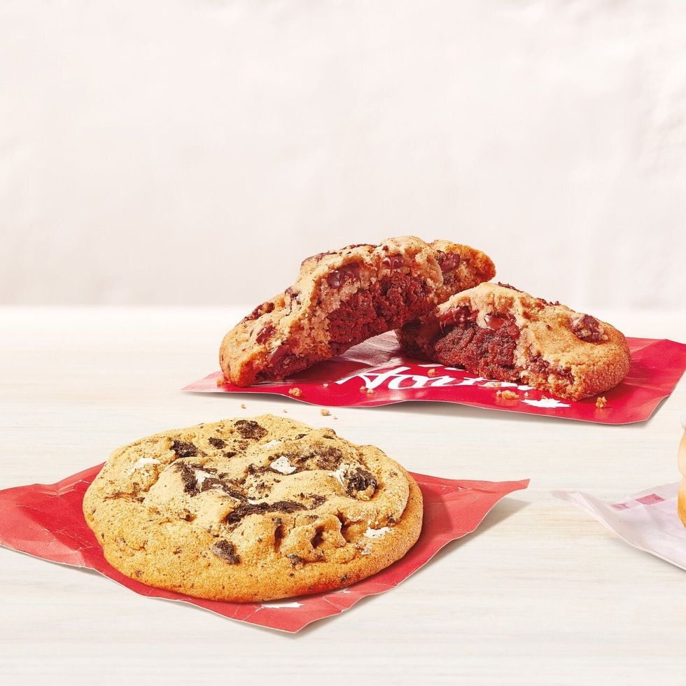 Tim Hortons Oreo chunk cookie and Chocolate Chunk Brookie.