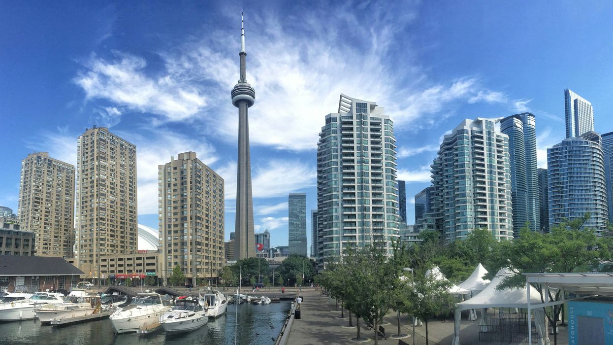 toronto apartment and condo buildings
