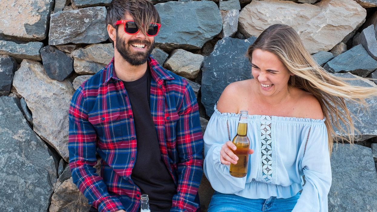 Toronto Casting Call Is Paying Couples $3000 To Drink Beer