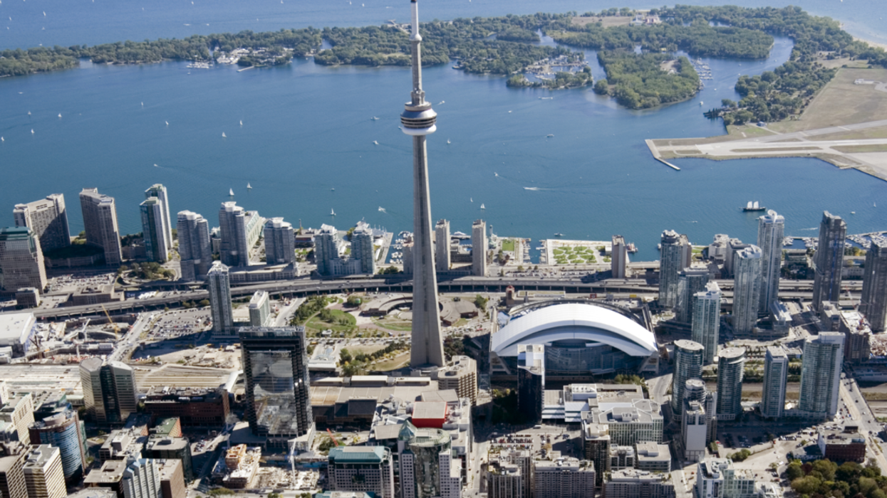 Toronto COVID-19 Outbreaks Include The Keg, Metro & More (UPDATE)