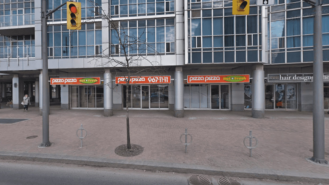 Toronto Pizza Shop Fight Led To A Man Completely Destroying A Pizza Display Case (VIDEO)