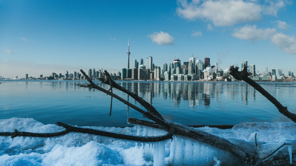 toronto skyline in winter