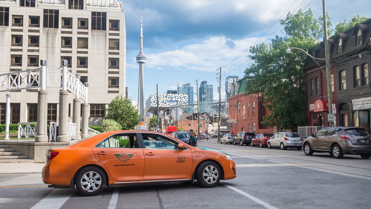 Toronto Taxi Scam Involving Fake Vehicles Has Police Warning The Public