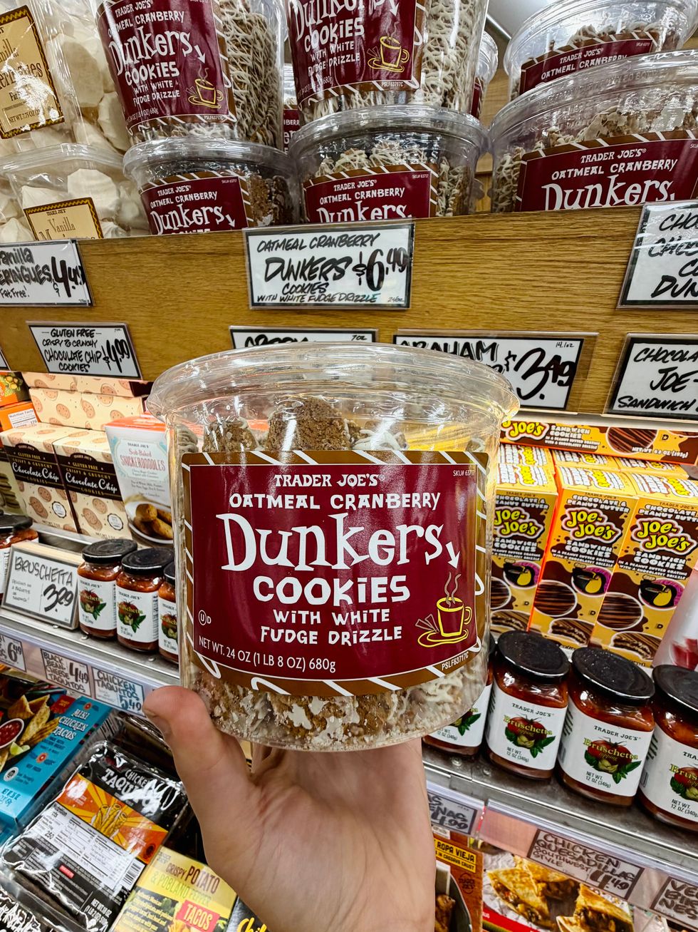 Trader Joe's Oatmeal Cranberry Dunker Cookies