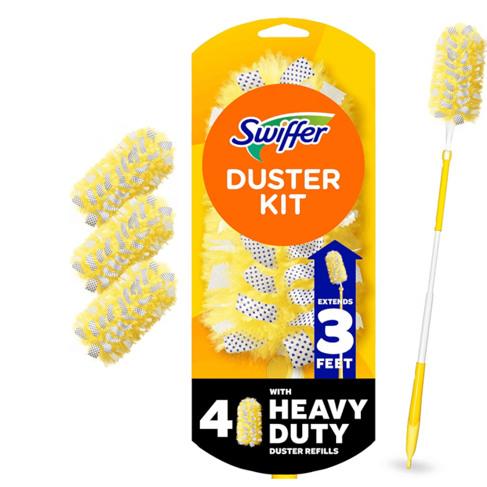 Trousse de d\u00e9part Swiffer Duster avec poign\u00e9e extensible de trois pieds et quatre recharges sur le site Amazon Canada.