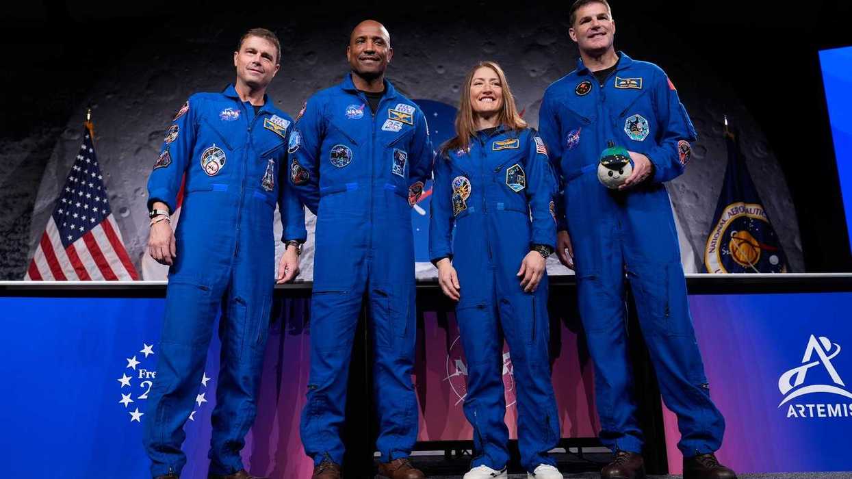 Trump hosts Artemis II crew at White House