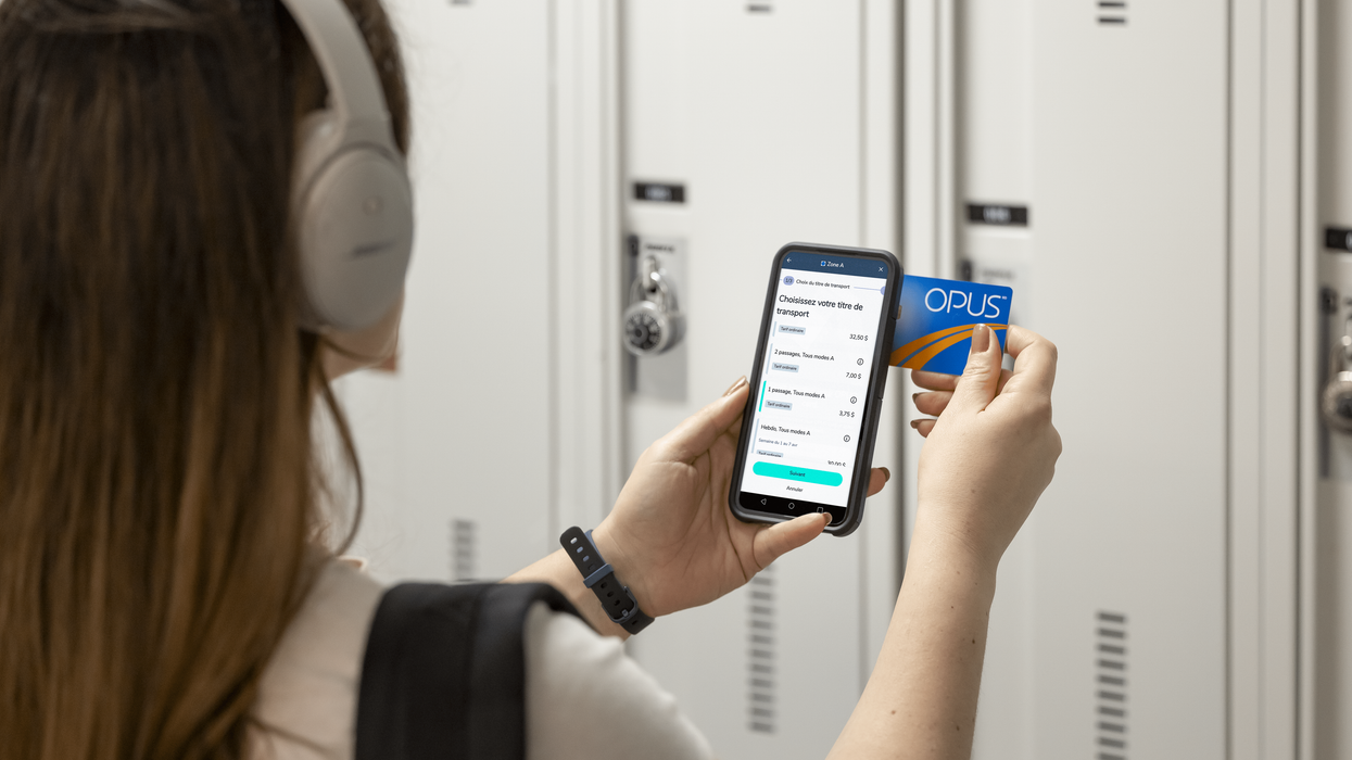 Tu peux recharger ta carte OPUS avec ton cellulaire n'importe où n'importe quand