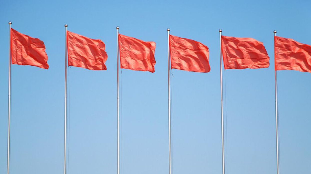 Twitter's Best Red Flag Memes Are Here & These Dealbreakers Are Honestly So Relatable