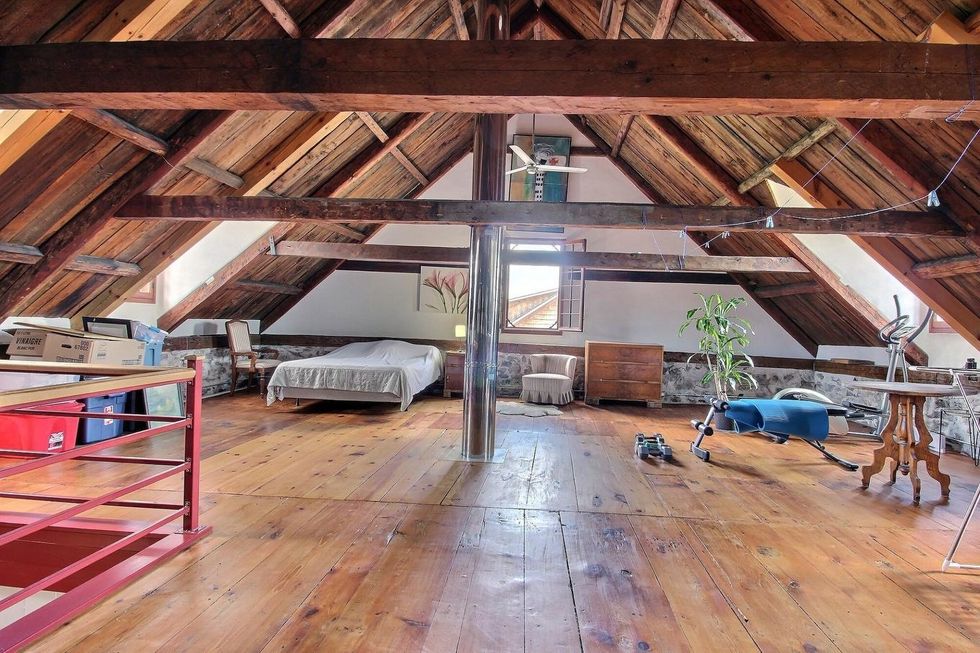 \u00c9tage sup\u00e9rieur du vignoble \u00e0 vendre sur l'\u00eele d'Orl\u00e9ans.